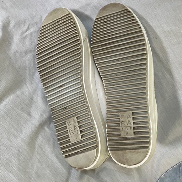 Zara size 39 Beige / White Leopard print at heel 1” high sole Textured Sneakers - Picture 12 of 16